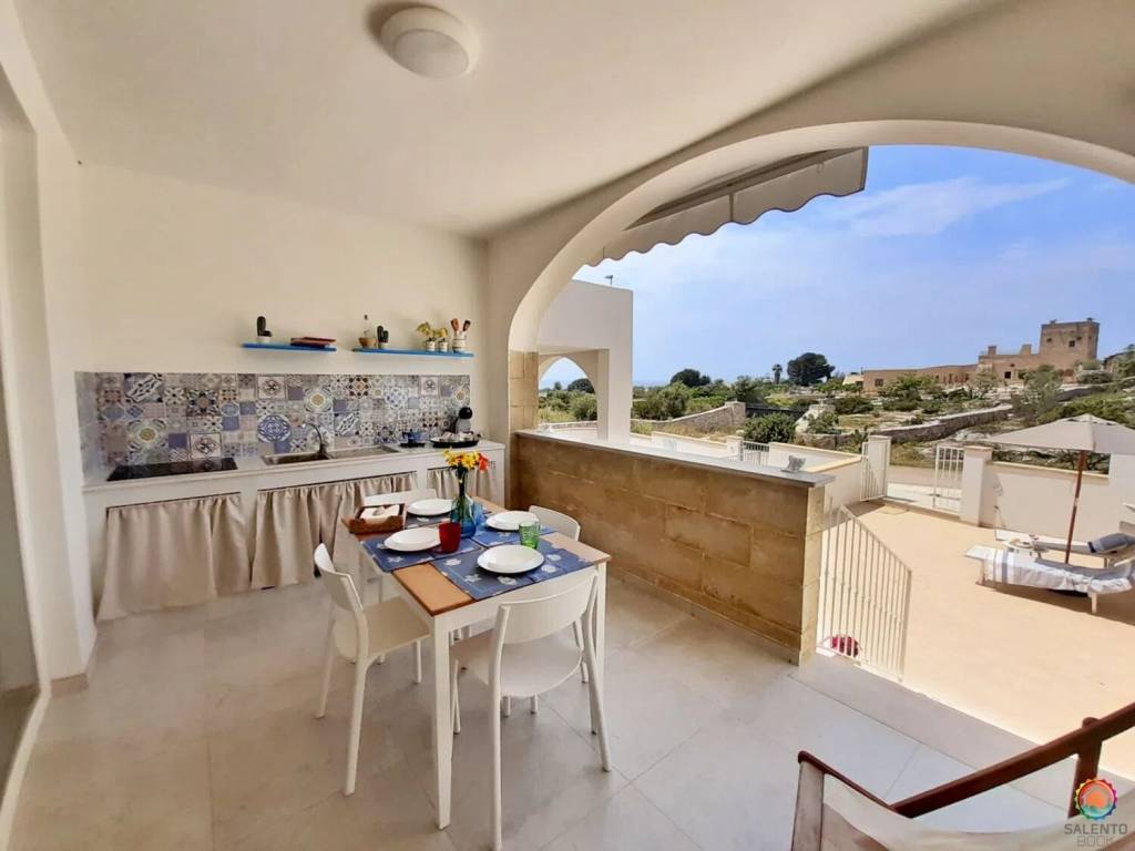 casa indipendente in vendita a Salve in zona Torre Pali