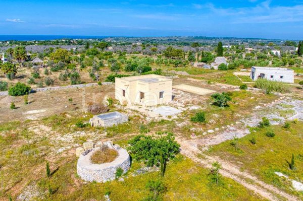 casa indipendente in vendita a Salve in zona Lido Marini