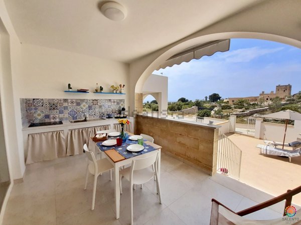 casa indipendente in vendita a Salve in zona Torre Pali