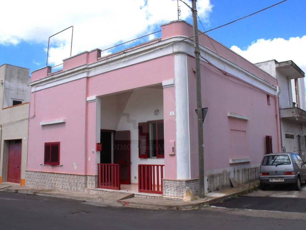 casa indipendente in vendita a Salve