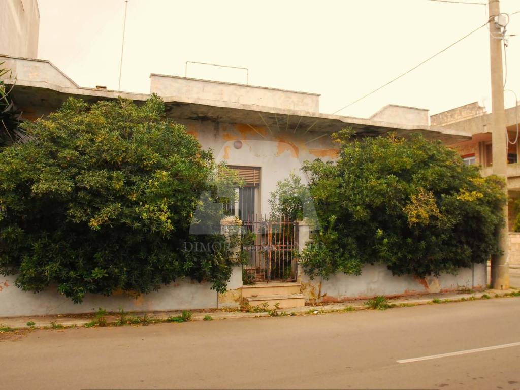 casa indipendente in vendita a Salve