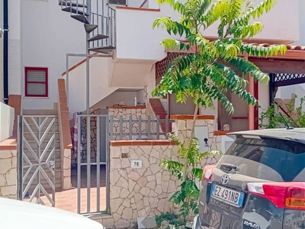 appartamento in vendita a Salve in zona Torre Pali