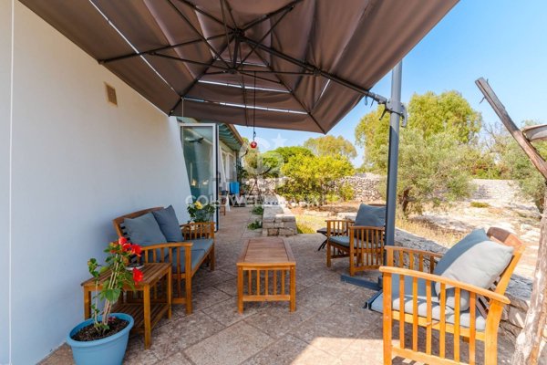 casa indipendente in vendita a Salve in zona Torre Pali