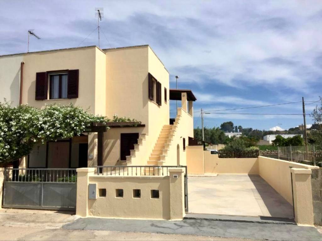 appartamento in vendita a Salve in zona Torre Pali