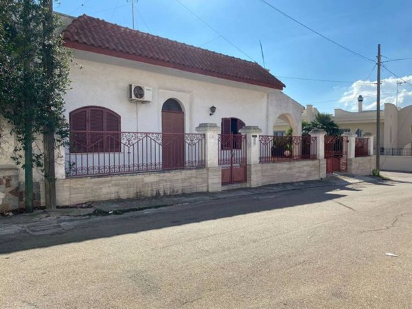 casa indipendente in vendita a Salve