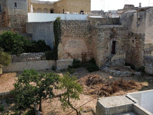casa indipendente in vendita a Salve