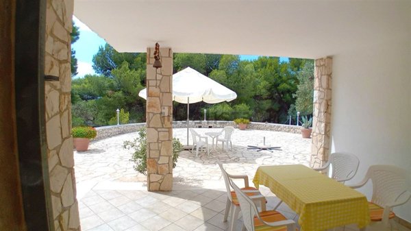 casa indipendente in vendita a Salve in zona Torre Pali