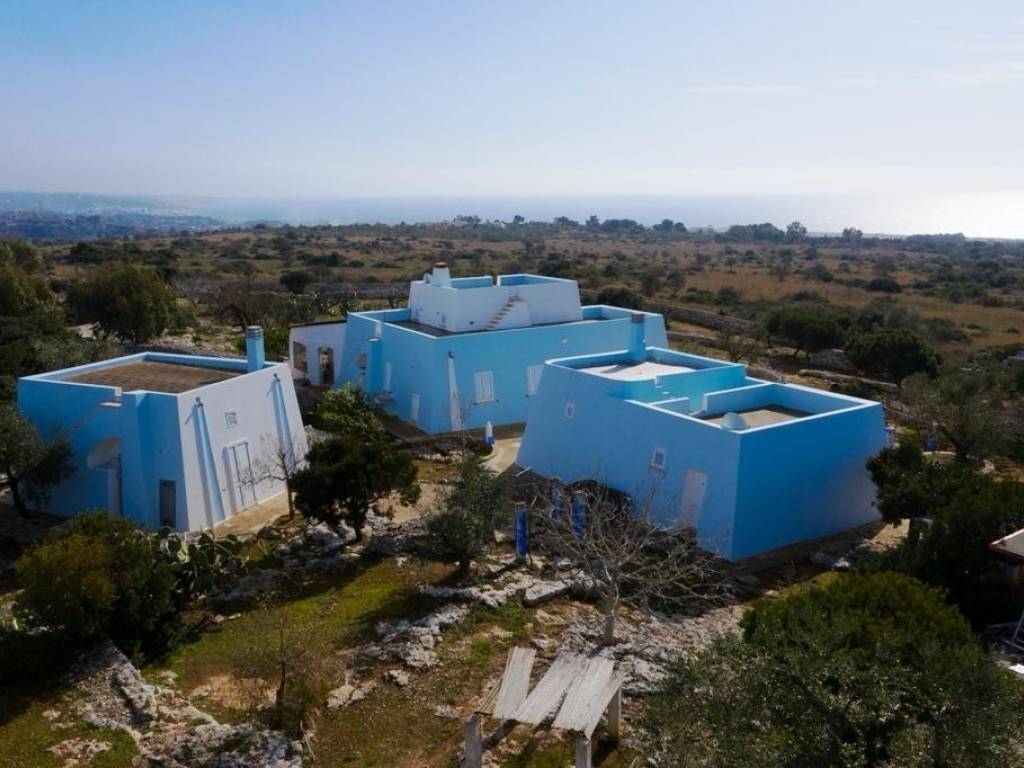 casa indipendente in vendita a Salve in zona Lido Marini