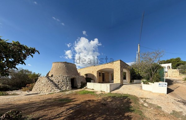 casa indipendente in vendita a Salve