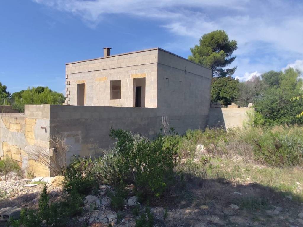casa indipendente in vendita a Salve in zona Torre Pali