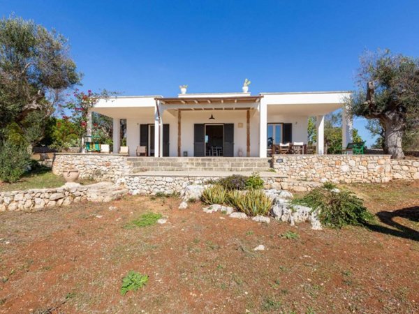 casa indipendente in vendita a Salve