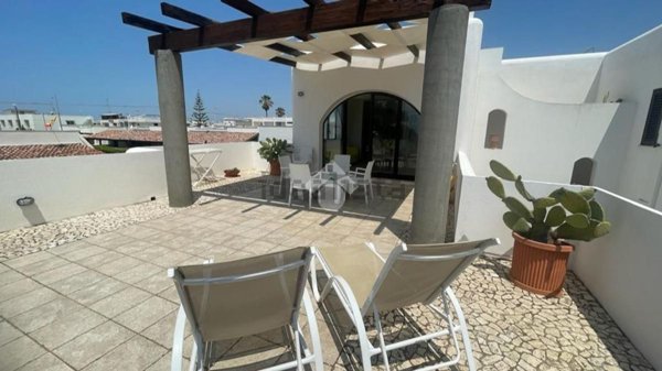 casa indipendente in vendita a Salve in zona Torre Pali