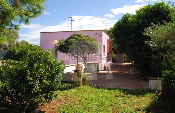 casa indipendente in vendita a Salve in zona Marina di Pescoluse