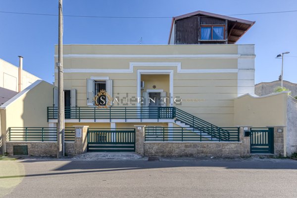 casa indipendente in vendita a Salve in zona Ruggiano