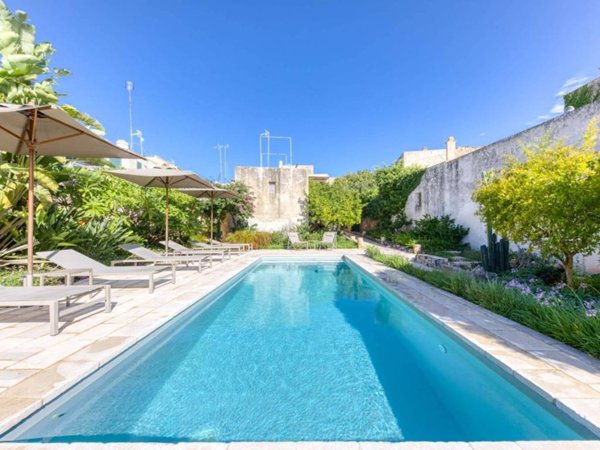 intera palazzina in vendita a Salve