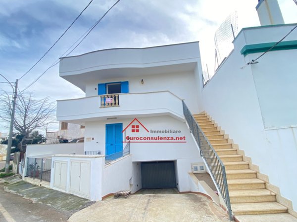 appartamento in vendita a Salve in zona Torre Pali