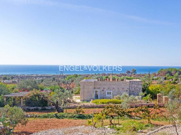 casa indipendente in vendita a Salve