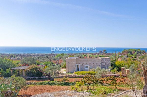 casa indipendente in vendita a Salve