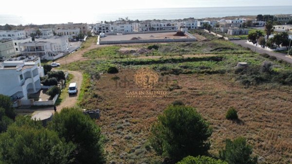 terreno edificabile in vendita a Salve in zona Marina di Pescoluse
