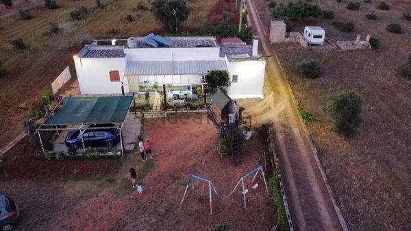 casa indipendente in vendita a Salve in zona Marina di Pescoluse