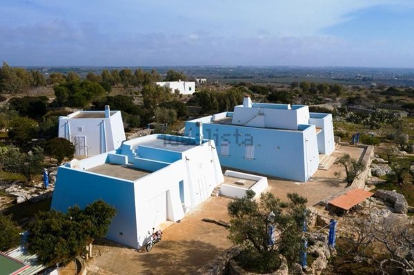 casa indipendente in vendita a Salve in zona Lido Marini