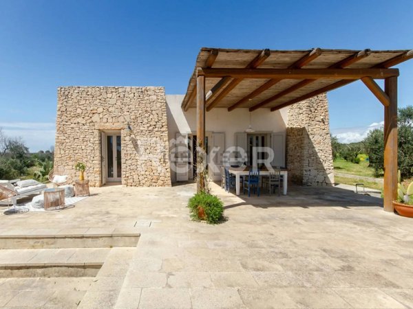 casa indipendente in vendita a Salve