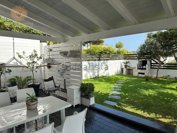 casa indipendente in vendita a Salve