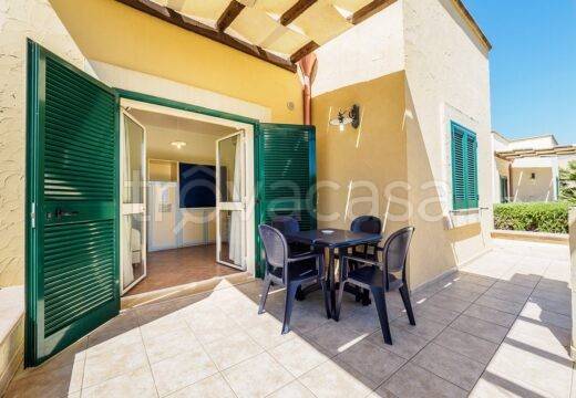 appartamento in vendita a Salve in zona Lido Marini