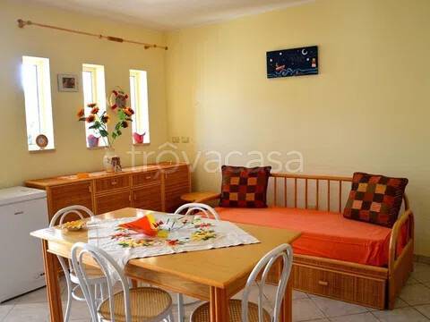 appartamento in vendita a Salve in zona Torre Pali