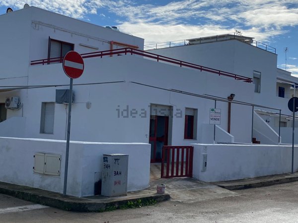 appartamento in vendita a Salve in zona Torre Pali