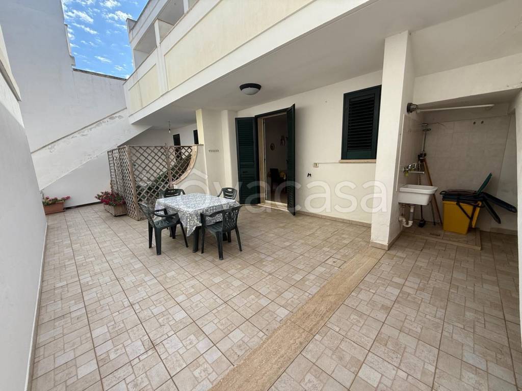 appartamento in vendita a Salve in zona Torre Pali