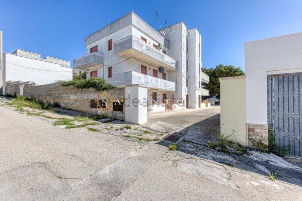 appartamento in vendita a Salve in zona Torre Pali