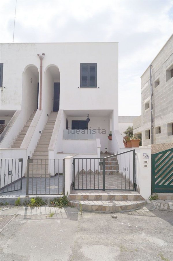 appartamento in vendita a Salve in zona Torre Pali