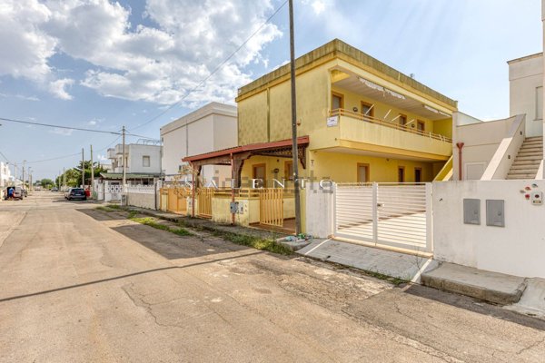 appartamento in vendita a Salve in zona Torre Pali