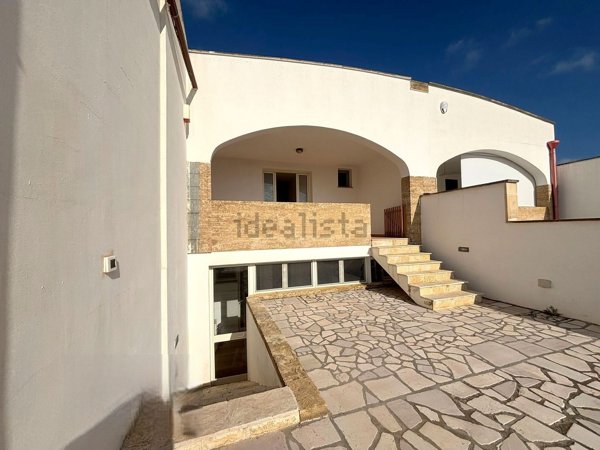 appartamento in vendita a Salve in zona Torre Pali