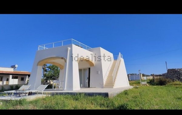 appartamento in vendita a Salve in zona Marina di Pescoluse