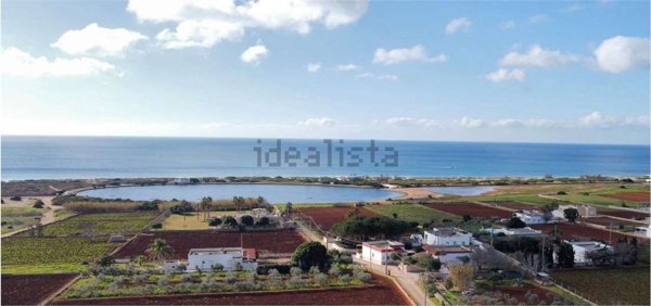 casa indipendente in vendita a Salve in zona Marina di Pescoluse