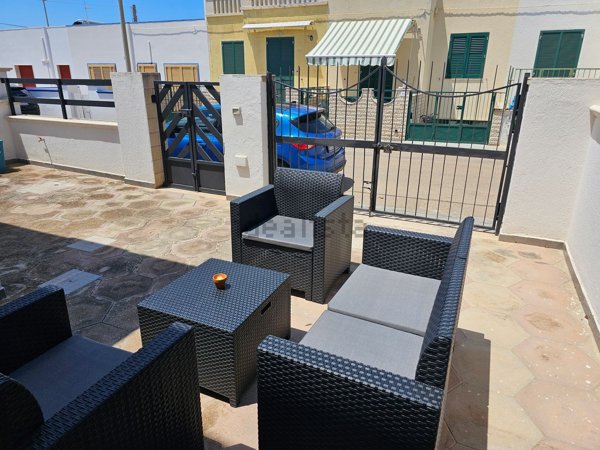 casa indipendente in vendita a Salve in zona Lido Marini