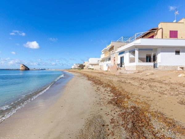 appartamento in vendita a Salve in zona Torre Pali