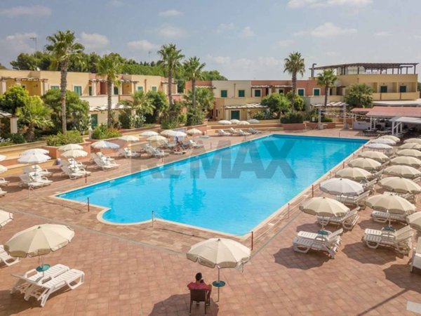 appartamento in vendita a Salve in zona Lido Marini