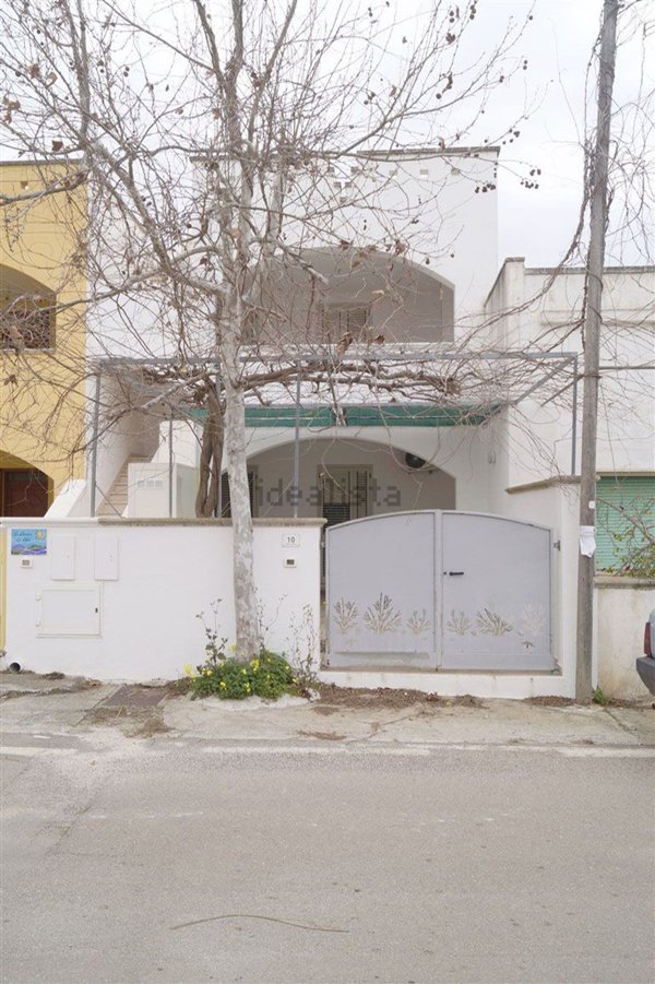 appartamento in vendita a Salve in zona Torre Pali