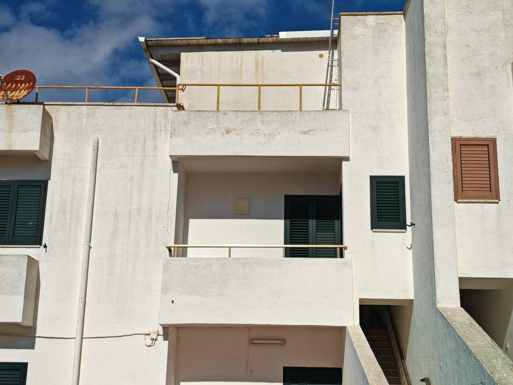 casa indipendente in vendita a Salve in zona Torre Pali