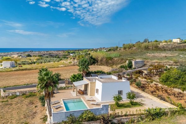 casa indipendente in vendita a Salve