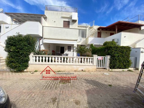 appartamento in vendita a Salve in zona Torre Pali