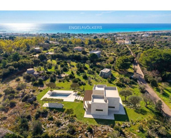 casa indipendente in vendita a Salve