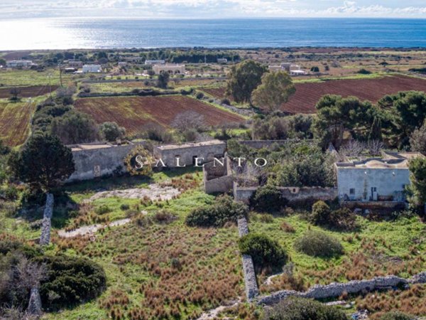 casa indipendente in vendita a Salve