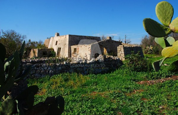 appartamento in vendita a Salve in zona Marina di Pescoluse