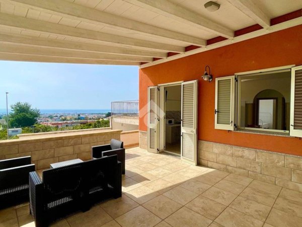 casa indipendente in vendita a Salve in zona Torre Pali