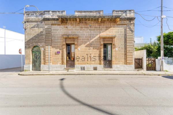 casa indipendente in vendita a Salve