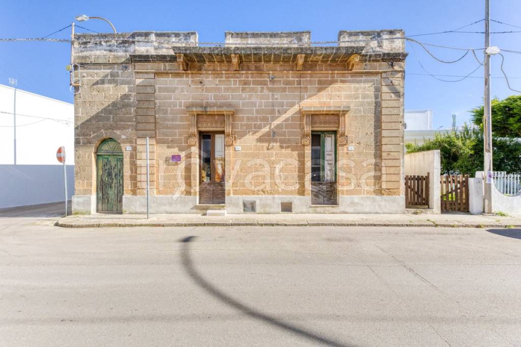 casa indipendente in vendita a Salve